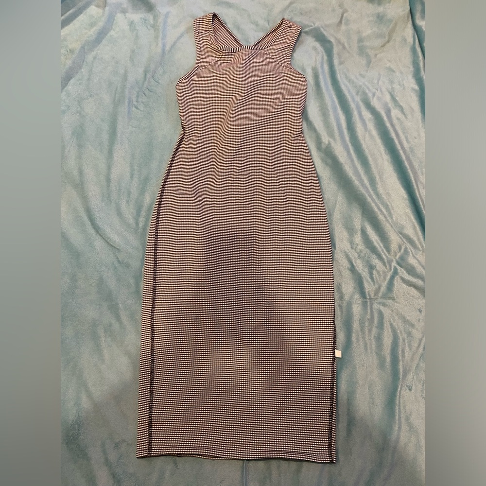 Lululemon Picnic Play Dress - Picture 6 of 12